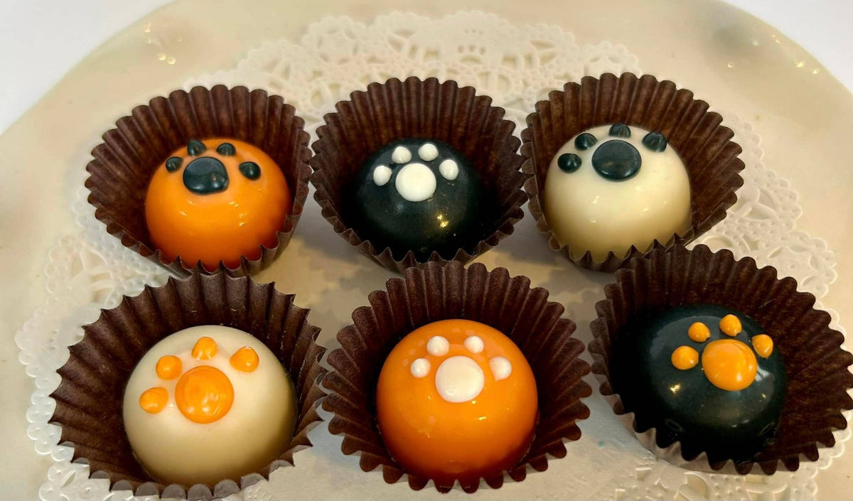 DELCO DOG CO. Halloween Bon Bons Soft Bakery Dog Treats