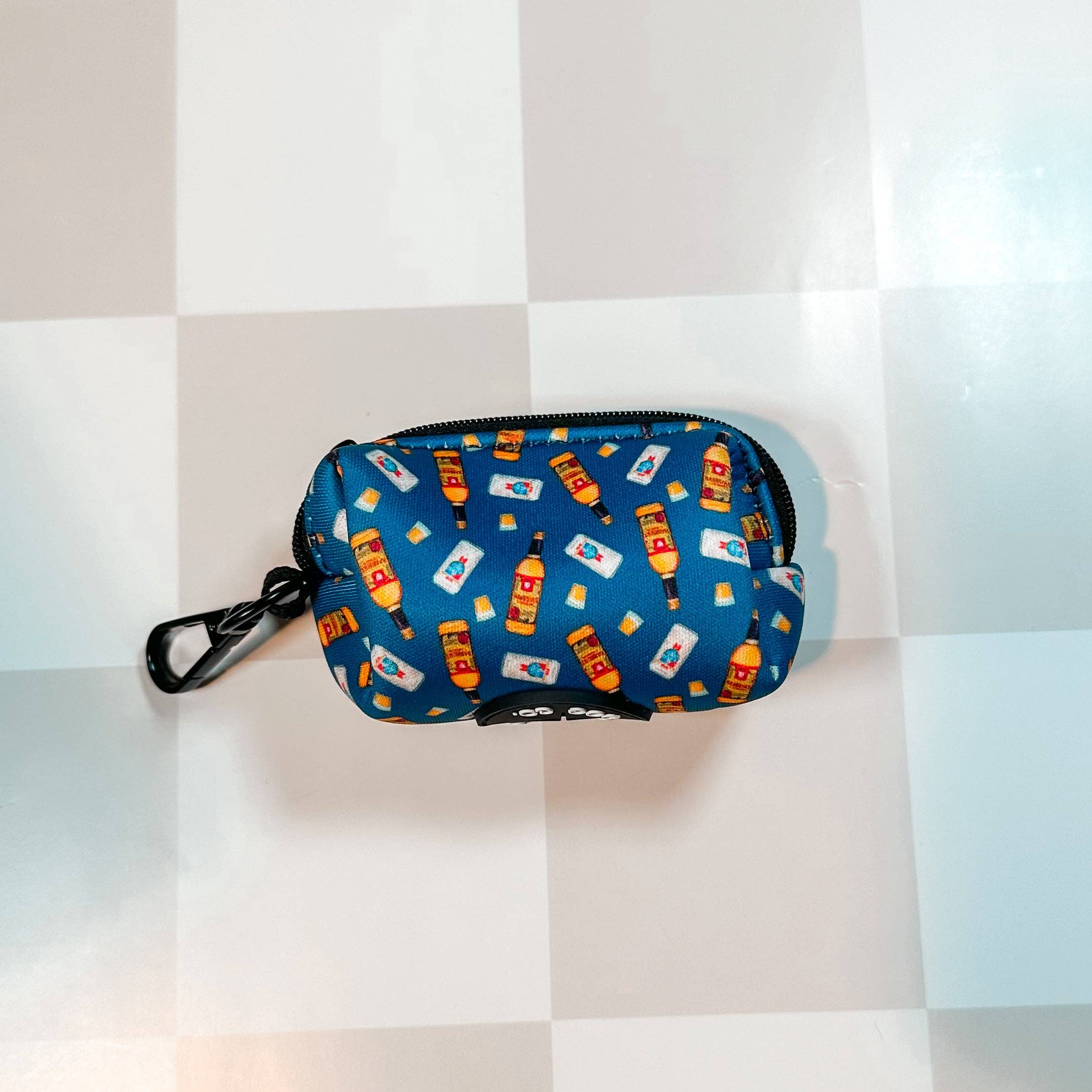 Chicago Dog Co. Chicago HandshakePoop Bag Holder