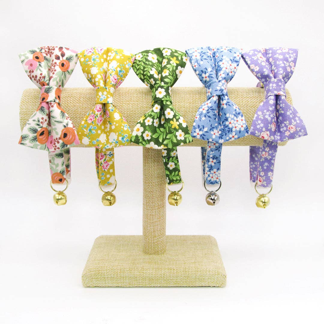 Made By Cleo - "Hazel" - Green Floral Cat Collar