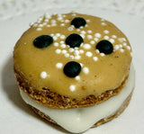 DELCO DOG CO. Mini Chocolate Chip Sandwich Bakery Dog Treat