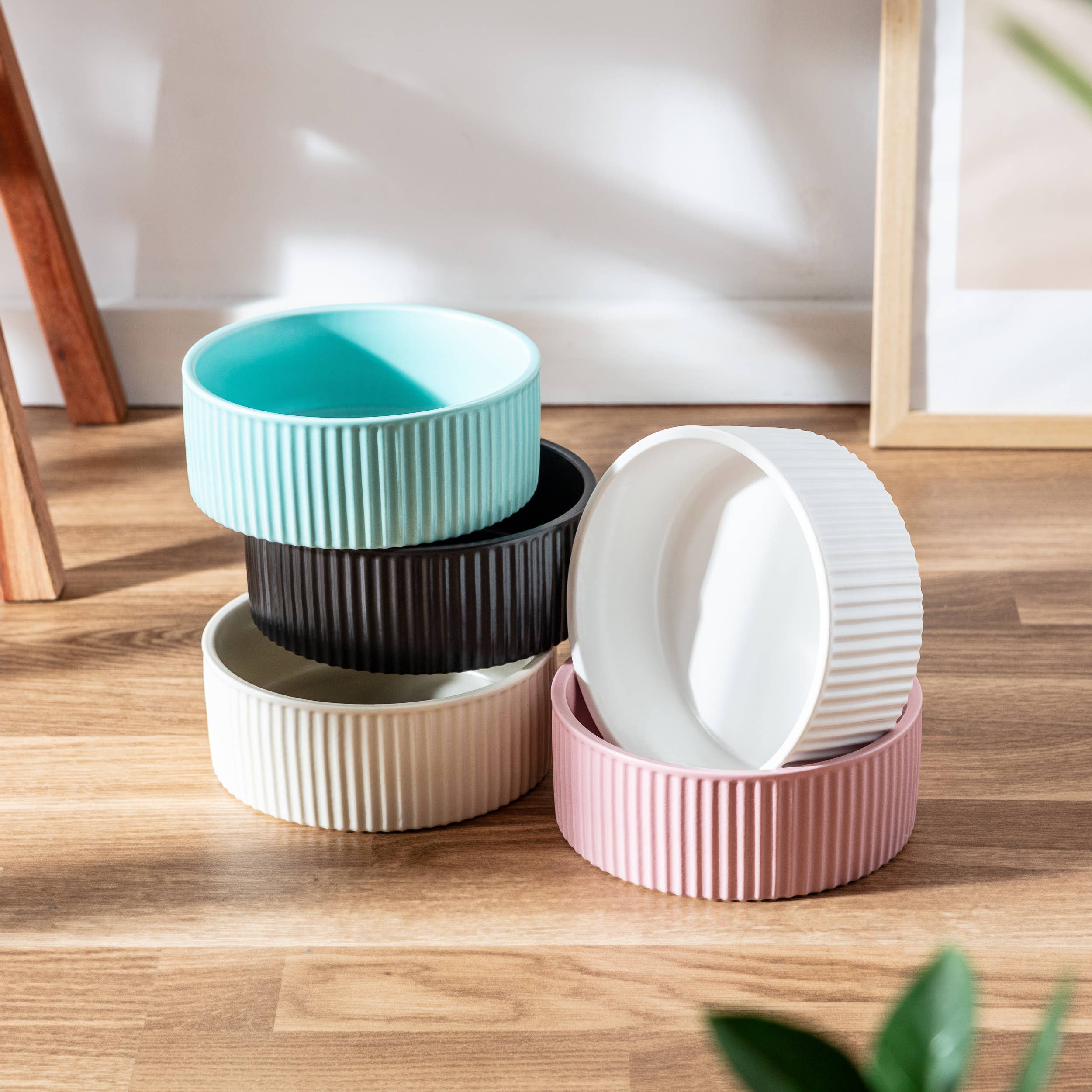 Park Life Designs JARDIN Ribbed Pet Bowl Collection with Modern Matte Exterior