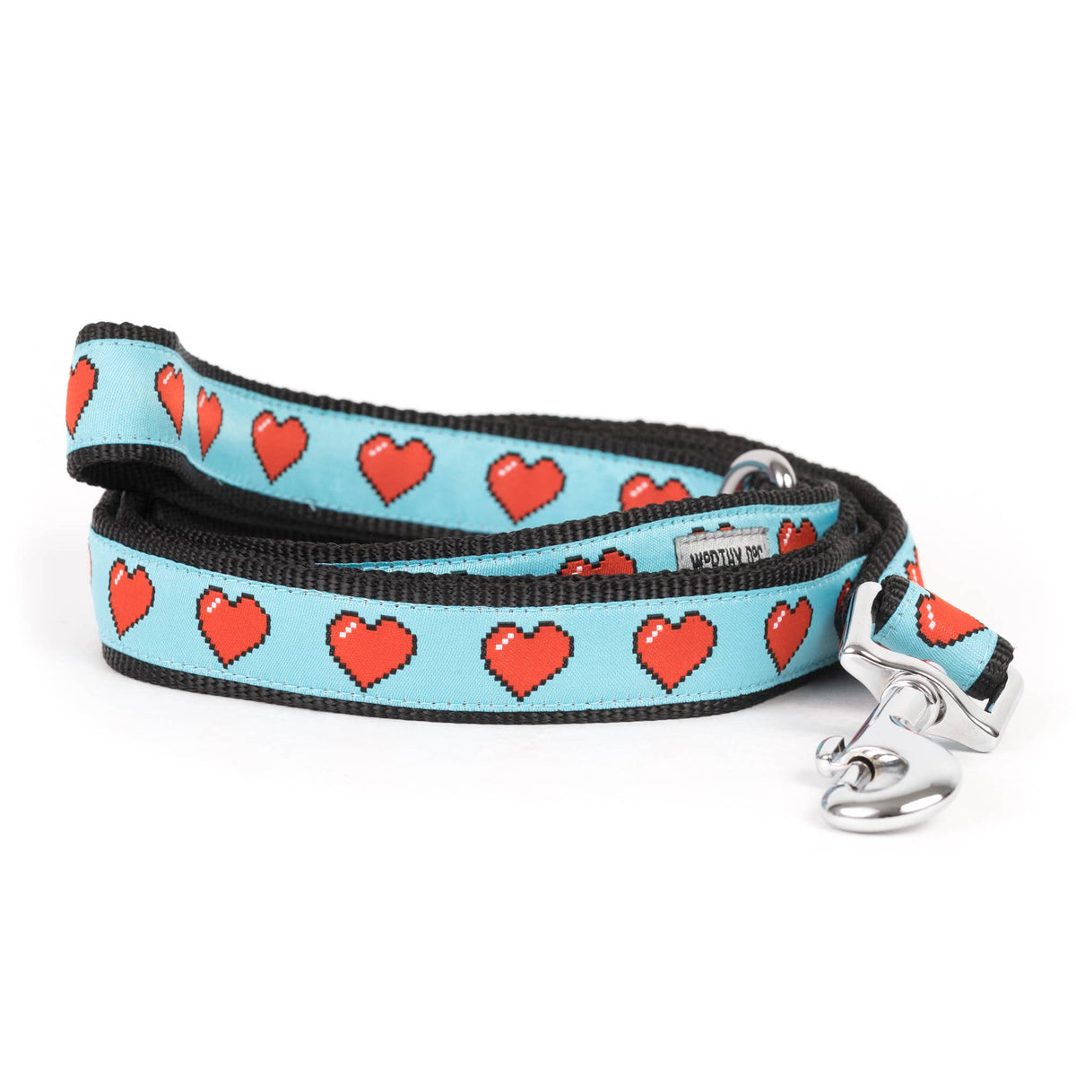 The Worthy Dog Graphic Hearts Lead