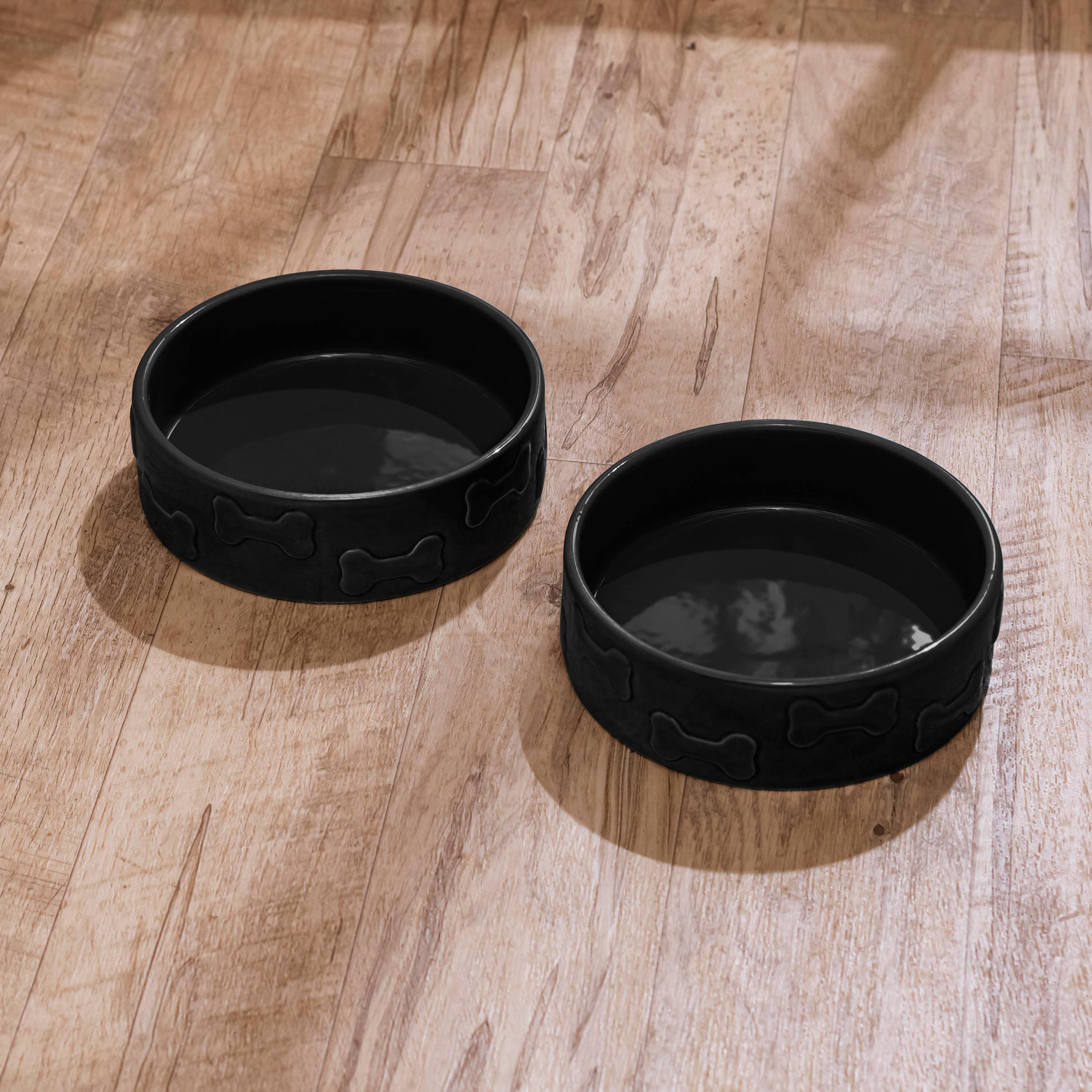 Park Life Designs Manor Black Pet Bowl