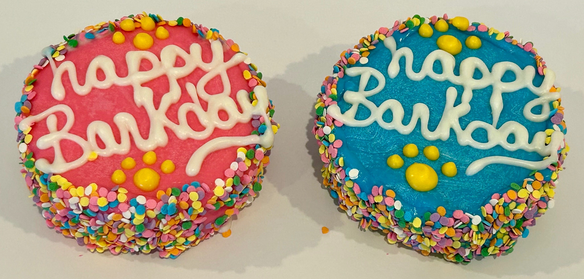 DELCO DOG CO. Happy Barkday Mini Confetti Doggie Cakes