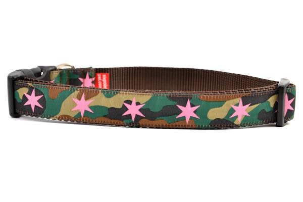 Six Point Pet Chicago Stars Collar & Leash in Camouflage Green with Pi –  Paw Naturals