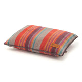 P.L.A.Y. Pet Lifestyle and You Horizon Pillow Bed