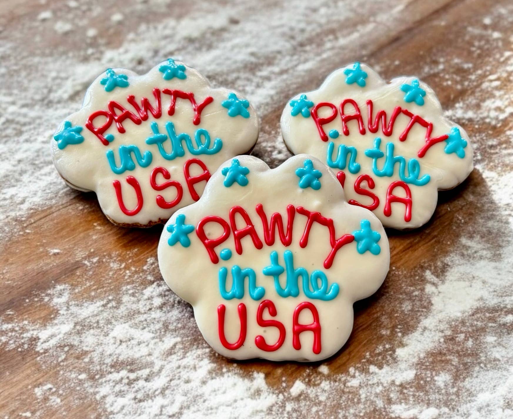 YumYum4DOGS PAWTY in the USA Paw Bakery Dog Treats