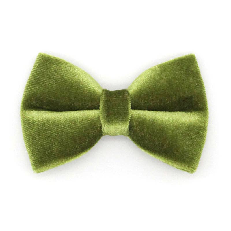 Made By Cleo - "Velvet - Leaf Green" - Bow Tie for Cats + Small Dogs