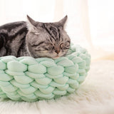 PAWPAW Chunky Handwoven Pet Bed